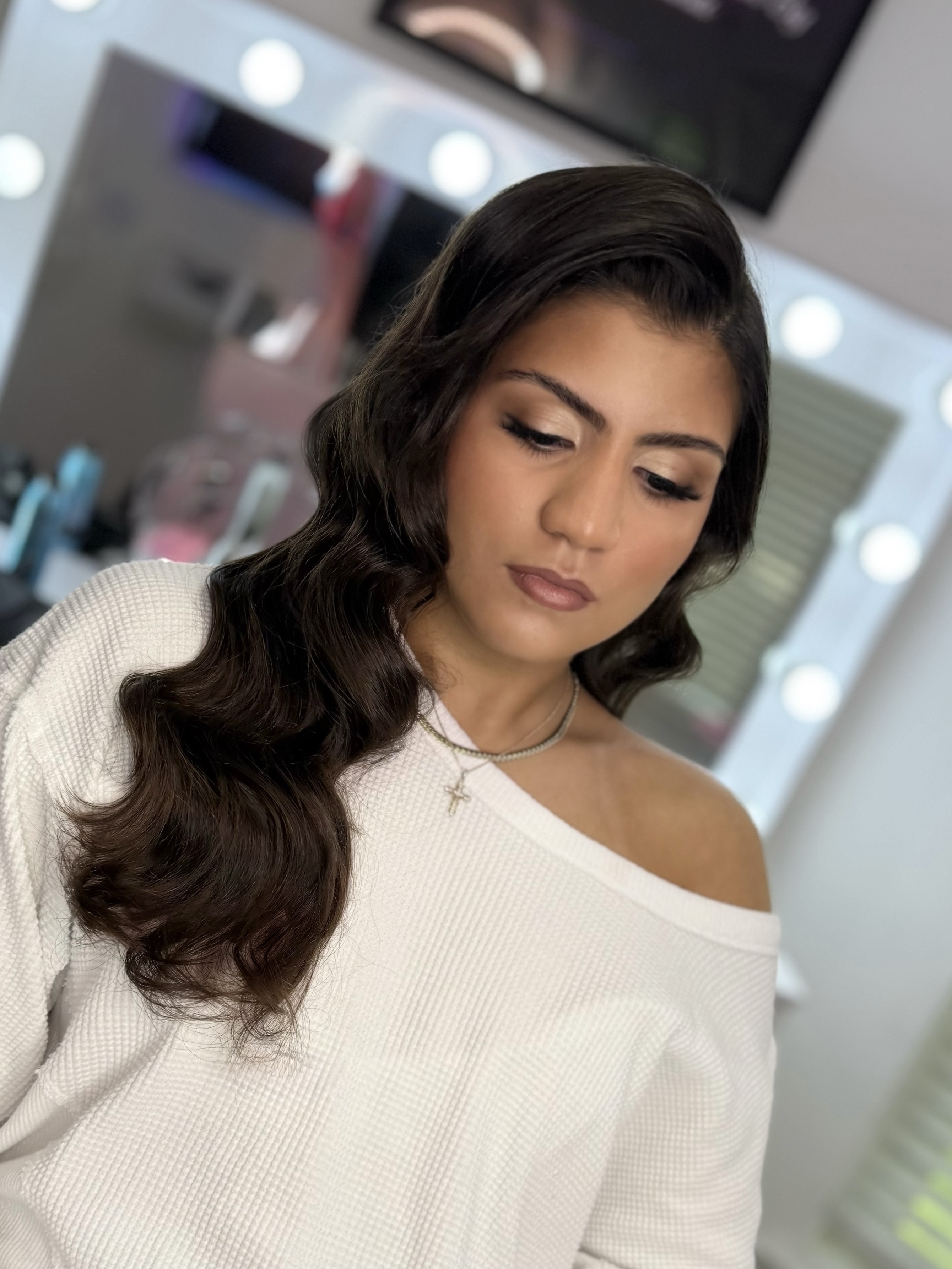 Hollywood waves glam makeup by Andreina — Dallas TX